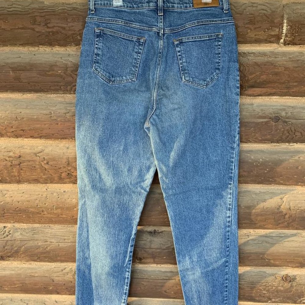 Vintage Mom Jeans / 90’s Straight Leg Jeans / High